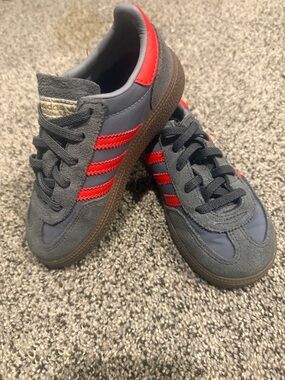 adidas Kids Gray Sneakers with Red Stripes